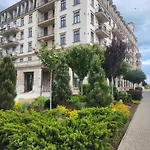 Riviera Sea Avtorsky Apartment *